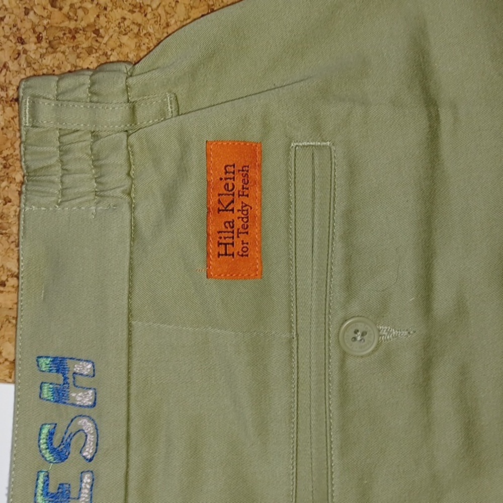 Teddy Fresh Relaxed Fit Embroidered Khaki Pants Size 32 NWT - Picture 9 of 11